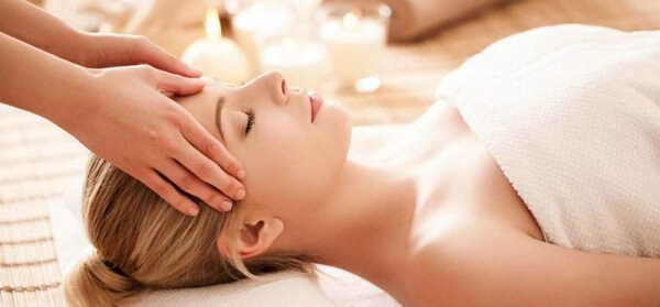 Cách massage đầu giúp thư giãn giảm thiểu căng thẳng và áp lực