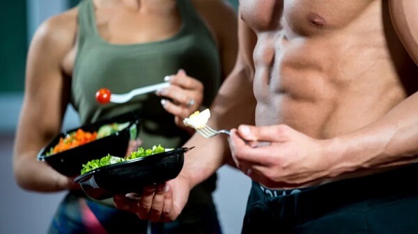 Người tập gym ăn và không nên ăn gì để xây dựng cơ bắp